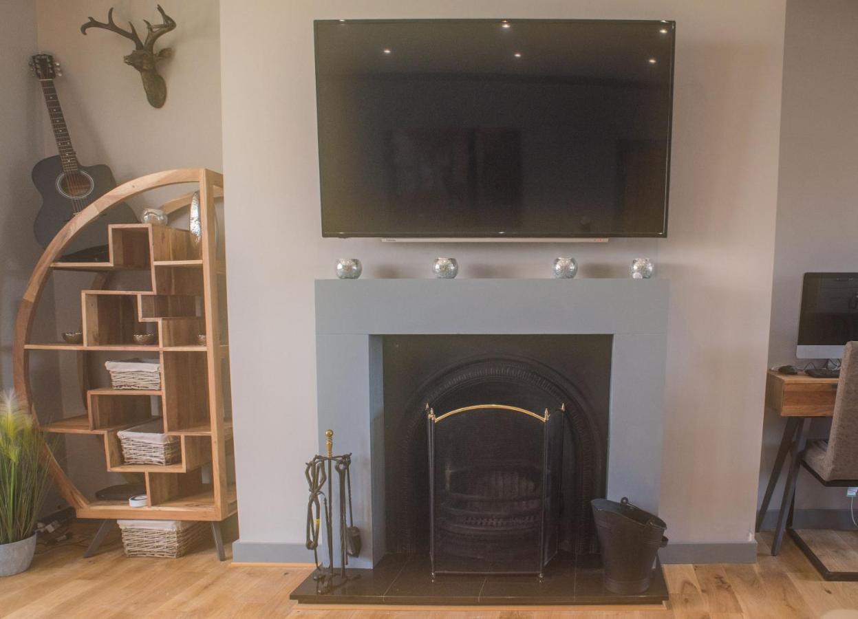 Luxury Super Central Cottage With A Hot Tub/ Gym Portree Exterior photo