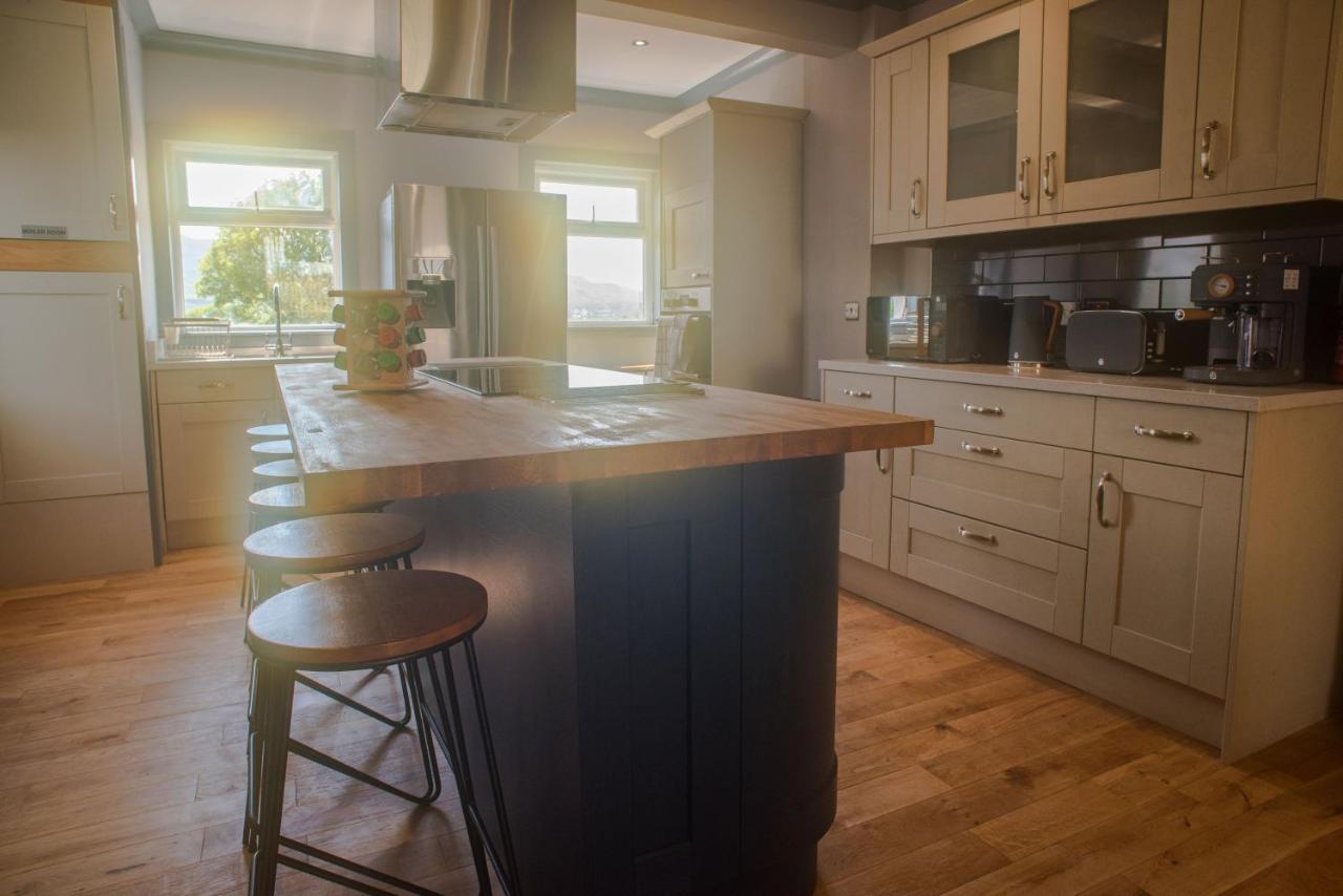 Luxury Super Central Cottage With A Hot Tub/ Gym Portree Exterior photo