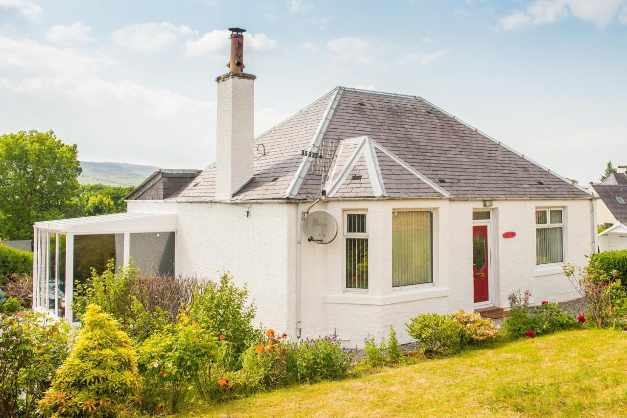 Luxury Super Central Cottage With A Hot Tub/ Gym Portree Exterior photo